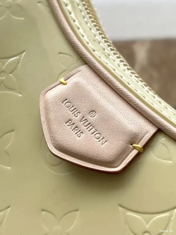 Croissant LOUIS PM VUITTON 0613